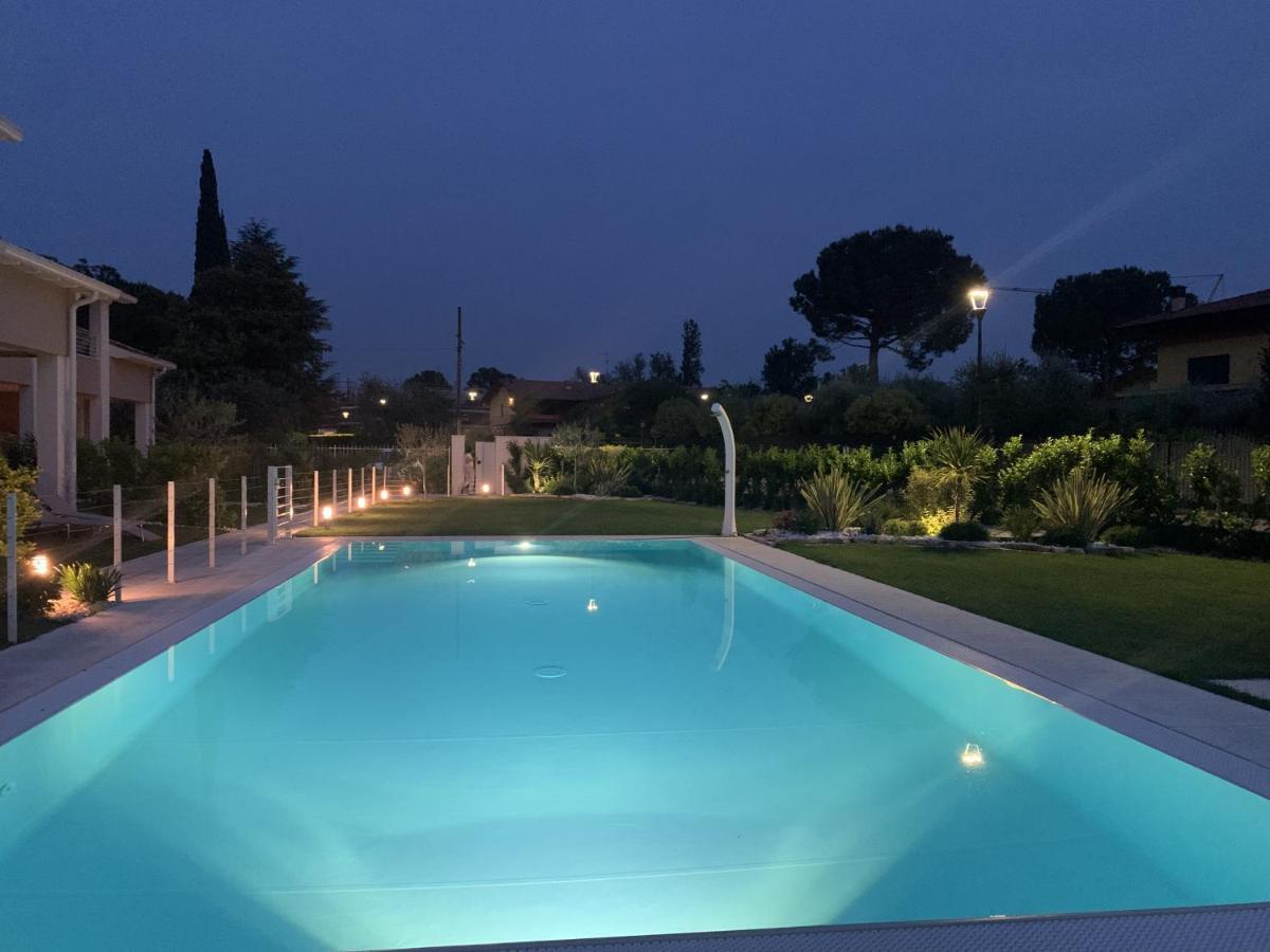 Villa Meri Star Manerba del Garda Bagian luar foto